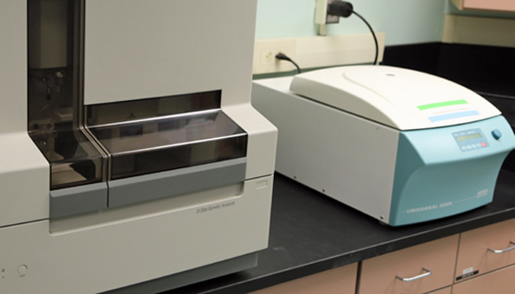 Applied Biosystems 3130xL Genetic Analyzer