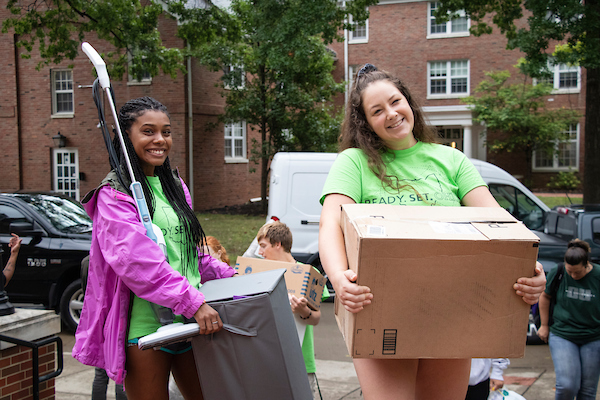 Students move into their residence halls before the fun events begin during Welcome Week. Photo courtesy of Student Affairs