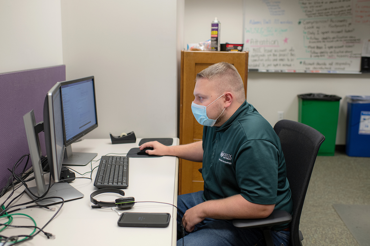 Student works at OIT Service Desk