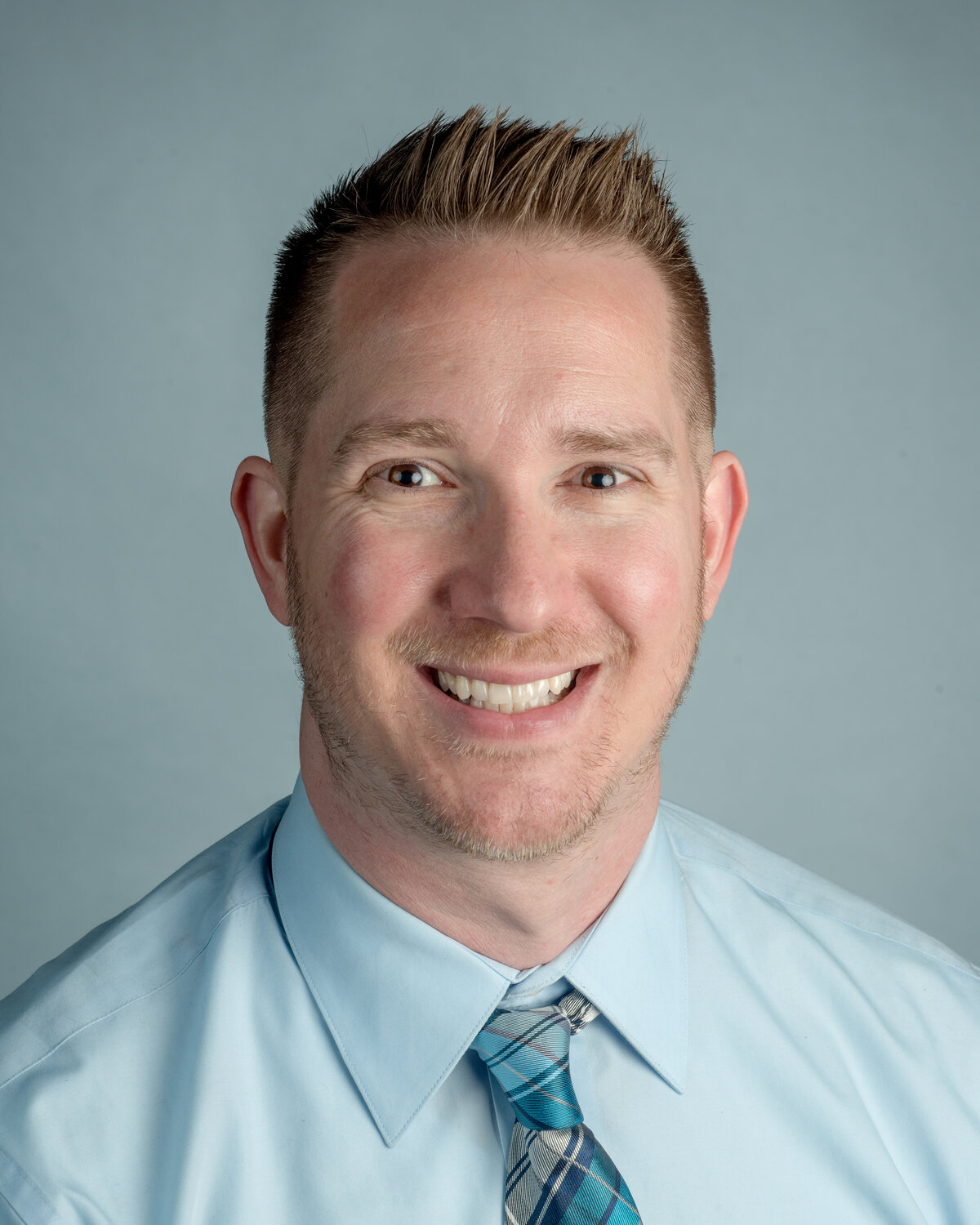 OHIO College of Business' Andrew Pueschel awarded MAC Outstanding Faculty Award for Student Success for 2021 - Vimarsana News