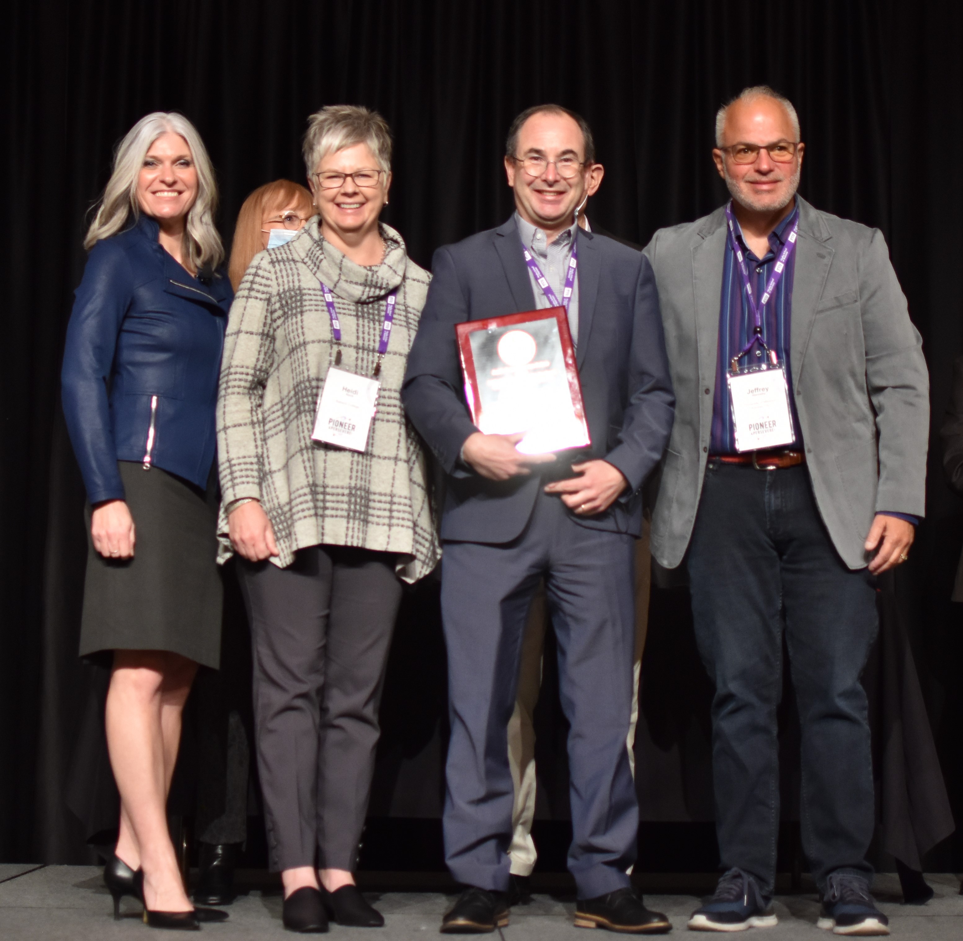 Pittaway OHIO entrepreneurship professor inducted as Longenecker Fellow - Vimarsana News
