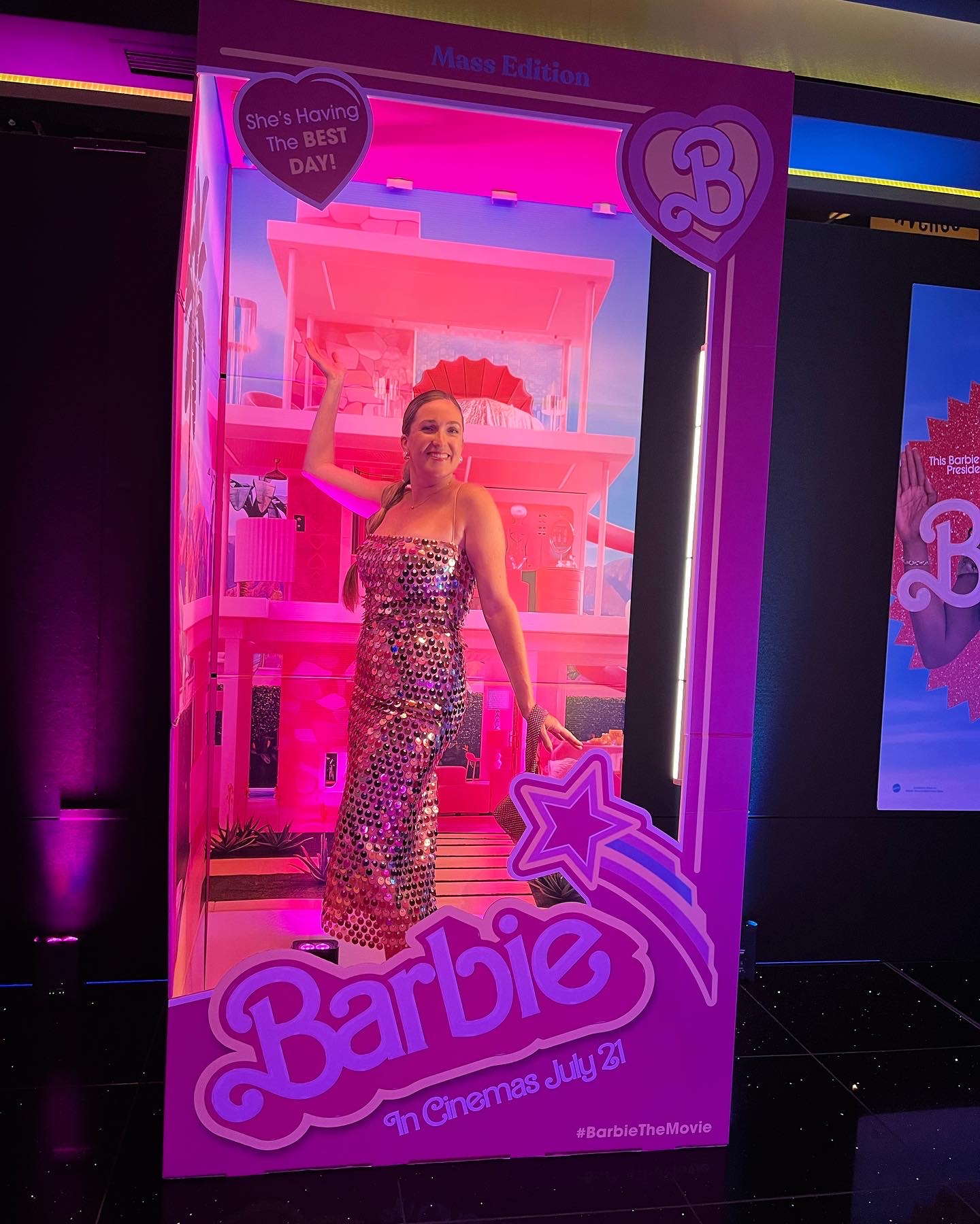 Carpenter poses at the "Barbie" film premiere. 