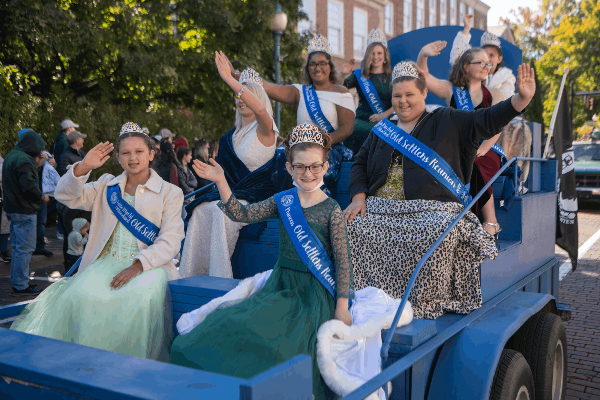 A time to celebrate all things Ohio University – and the community we call home – this year’s Homecoming Parade featured many local and regional residents, including the court from Jacksonville’s Old Settlers Reunion. 