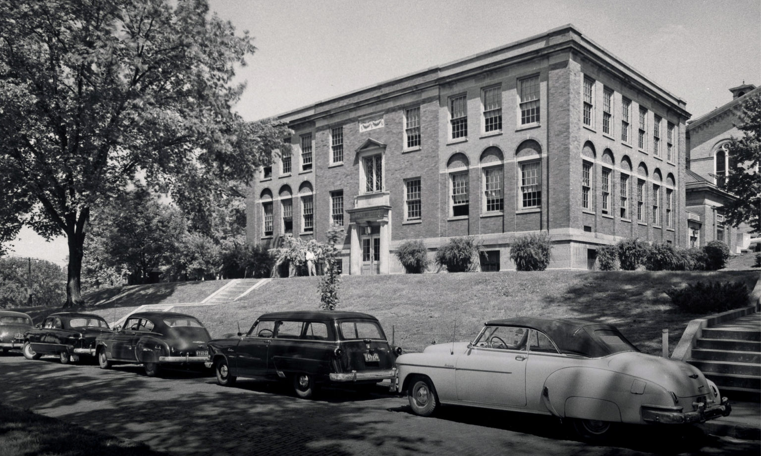 Exterior of Carnegie Hall in the 1950s