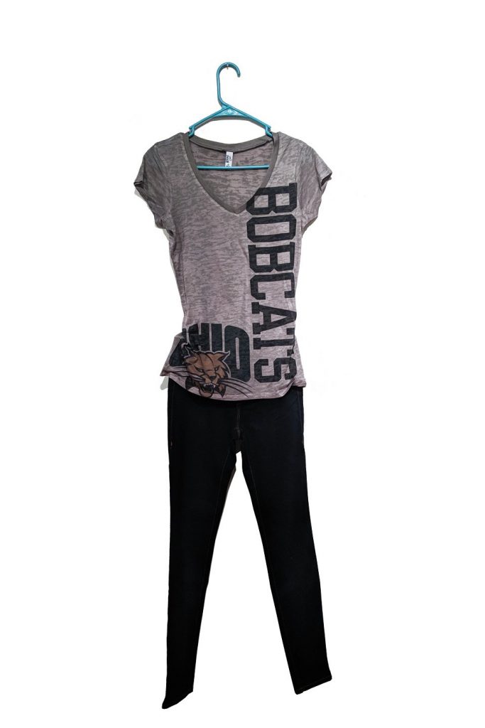 Ohio University grey tshirt and black leggings