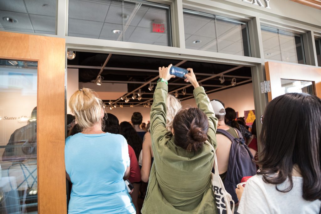 Familiar faces and new friends filled Trisolini Gallery to celebrate Manusos at the exhibition reception. Students, faculty, and visiting alumni crowded into the space to hear from Manusos.