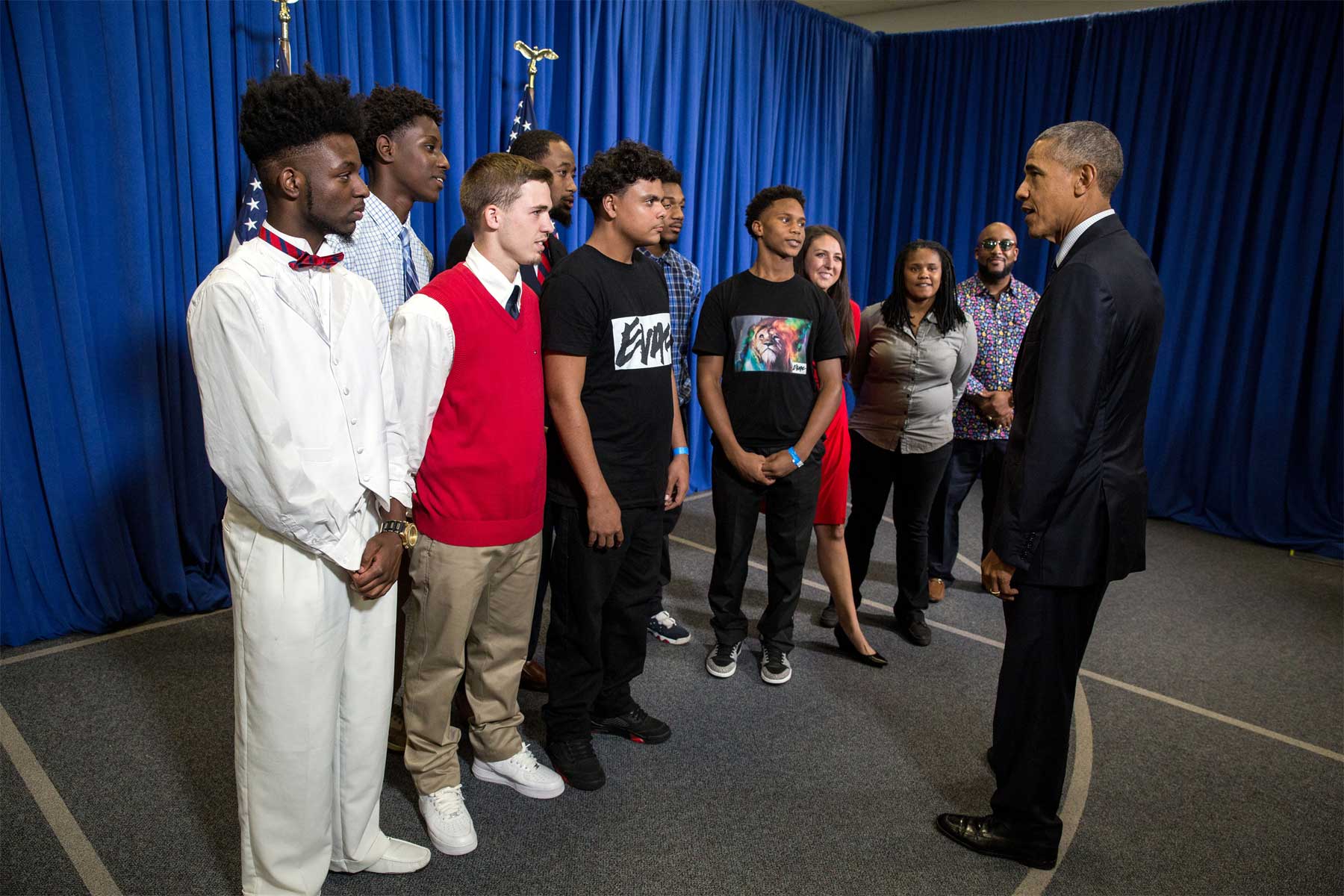 President Obama meets with Donofrio and her students in November 2016. 