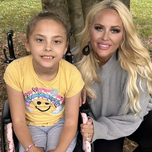 Project co-founder Lisa Wigal with her daughter, Emma. 