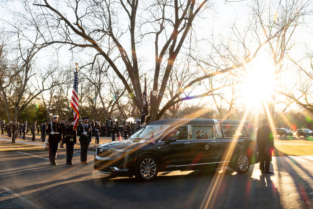 President Jimmy Carter's funeral procession, photo by Ben Gray '93 Viscom