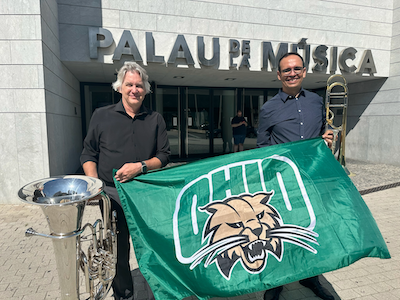 Smith and Borges stand with an OHIO flag