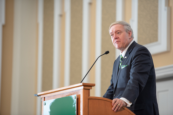 President Nellis addresses faculty