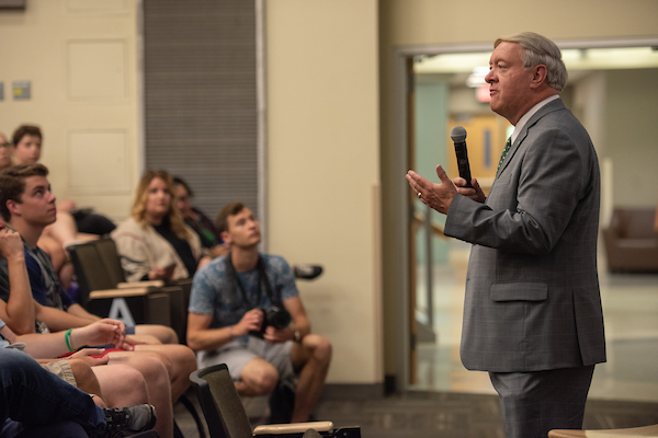 President Nellis introduces Al Letson at the second Challenging Dialogues lecture on April 22. 