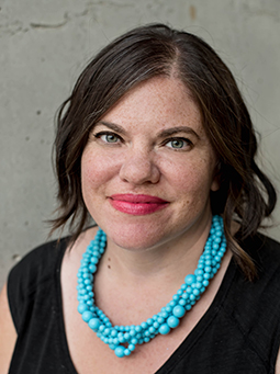 Miriam Posner headshot