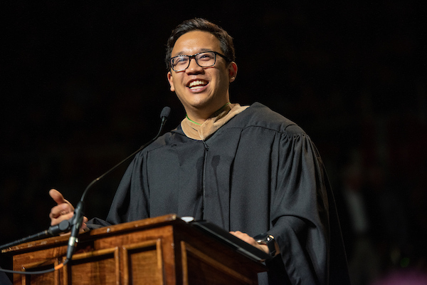 Alex Sheen delivers the keynote speech at undergraduate commencement. 