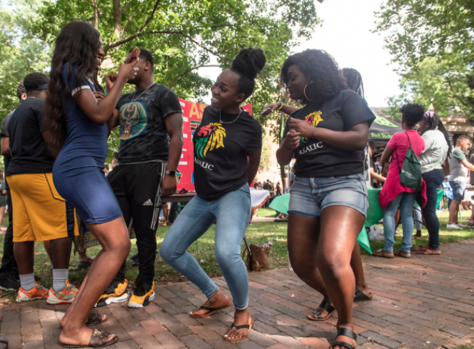 Welcome Week involvement fair 