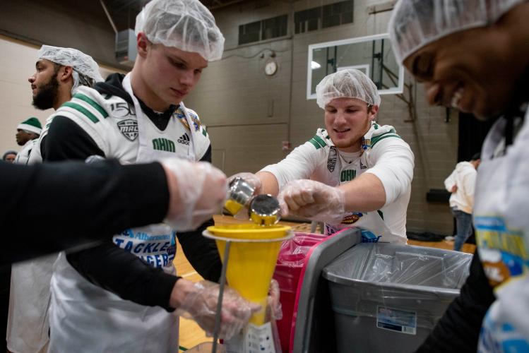 Football players package meals