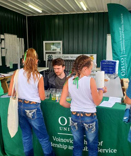 Students at the Jackson County Fair