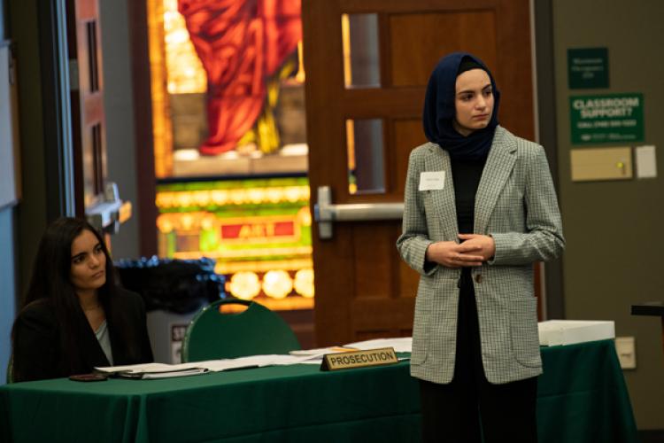 High School students Reya Singh and Leen Ciba are prosecutors in a mock trial in Walter Hall on Ohio University’s Athens Campus. | Photo by Ben Siegel