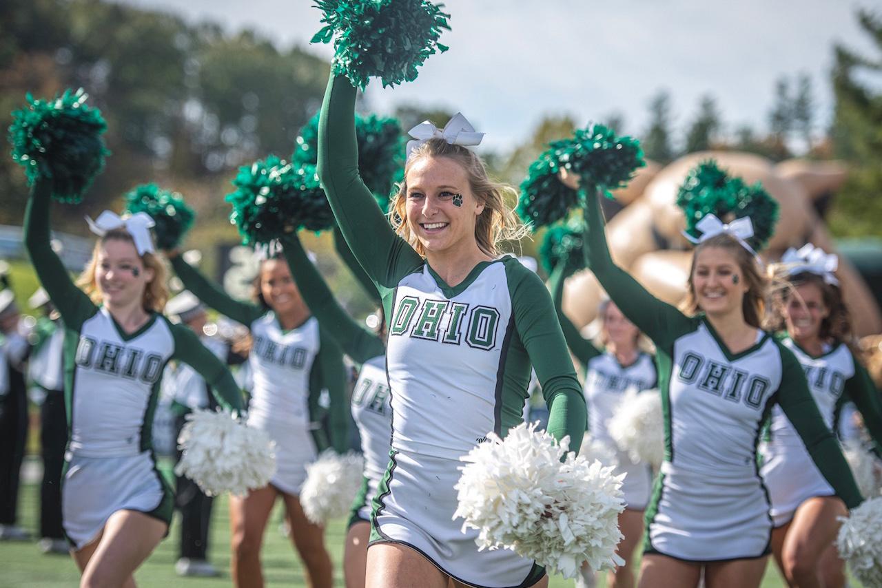 Cheerleaders cheering on the Bobcats