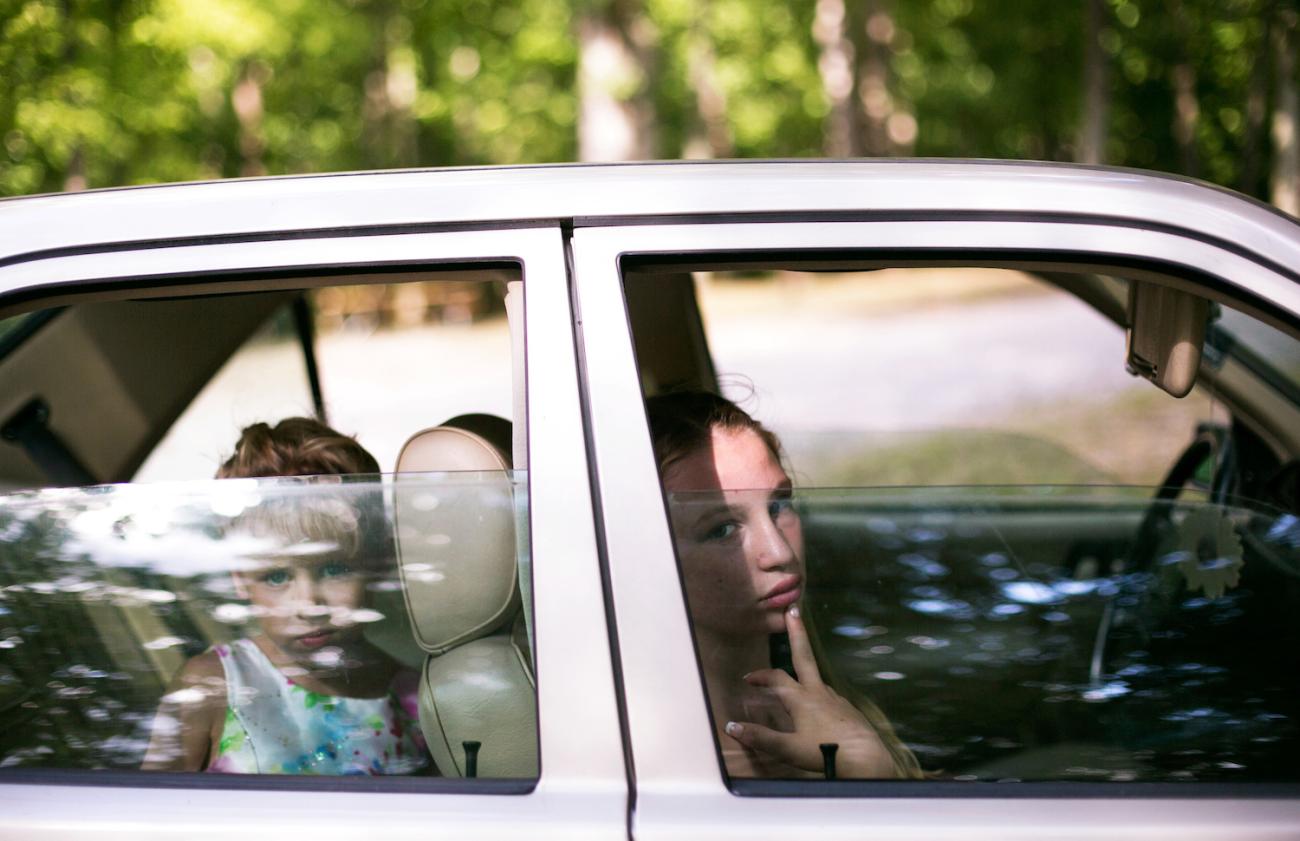 Casto family photographed by Maddie McGarvey