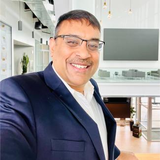 Ohio University Professor of Analytics and Information Systems Gaurav Bansal, Ph.D