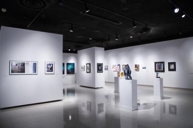 Photo of art gallery