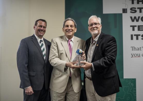  Larry Katz award 