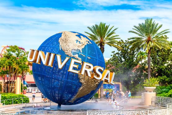  Universal 