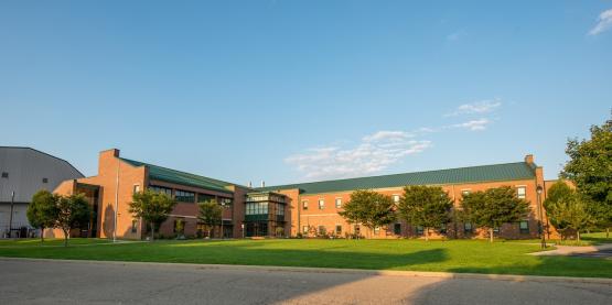  The ý Innovation Center 