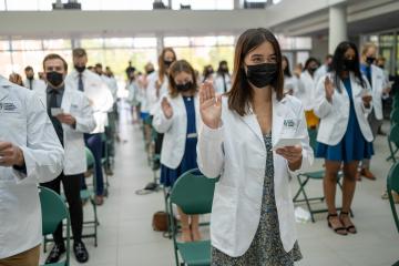 Students in the White Coat Ceremony