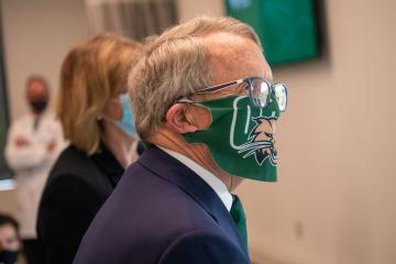 Ohio Gov. DeWine in Bobcat mask
