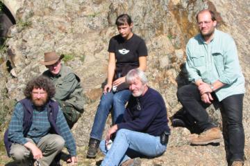 Damian with colleagues Brendan Murphy (left), Ulf Linnemann (right) and two of Ulf’s doctoral students, examining rocks of the Rheic Ocean in the Prague Basin of the Czech Republic in 2002.