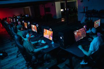 OHIO students try out for Valorant in the new OHIO Esports Arena