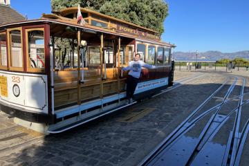 Taylor Vickers on streetcar in San Francisco