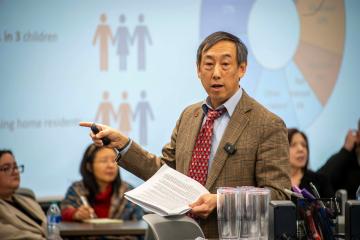 Keynote speaker Gilbert Liu, MD, at Health Scholars Research Symposium