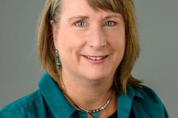 Julia Paxton headshot