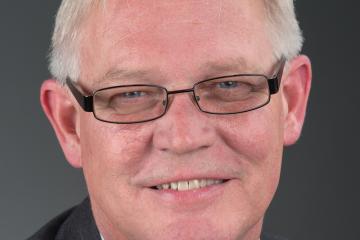 Dean Emeritus Dennis Irwin