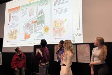 Students present at the Visual Discovery Conference 