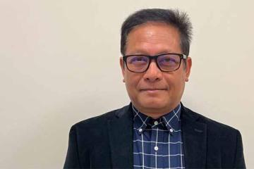 Headshot of Professor Saw Wai Hla